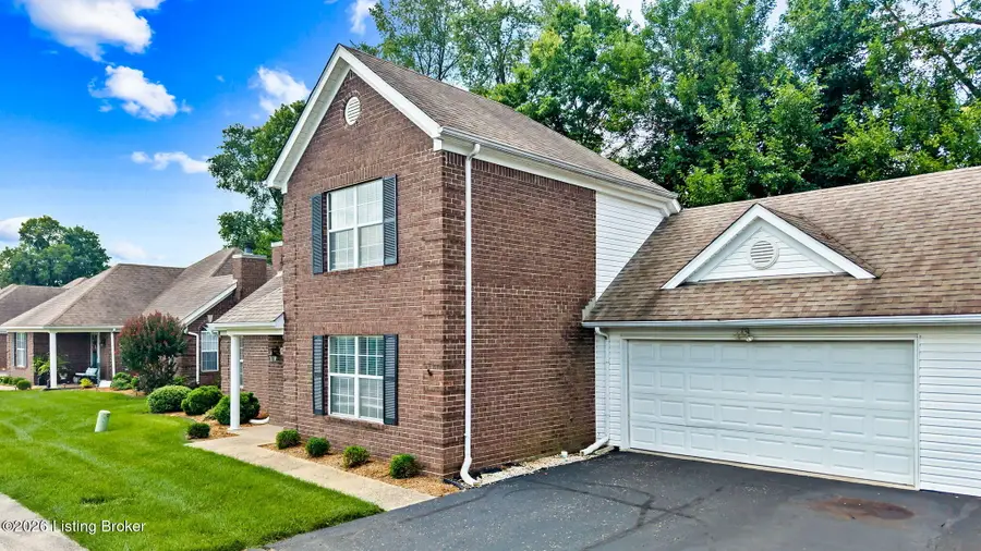 1708 Eagle Nest Way, Lyndon, KY 40222 - #2