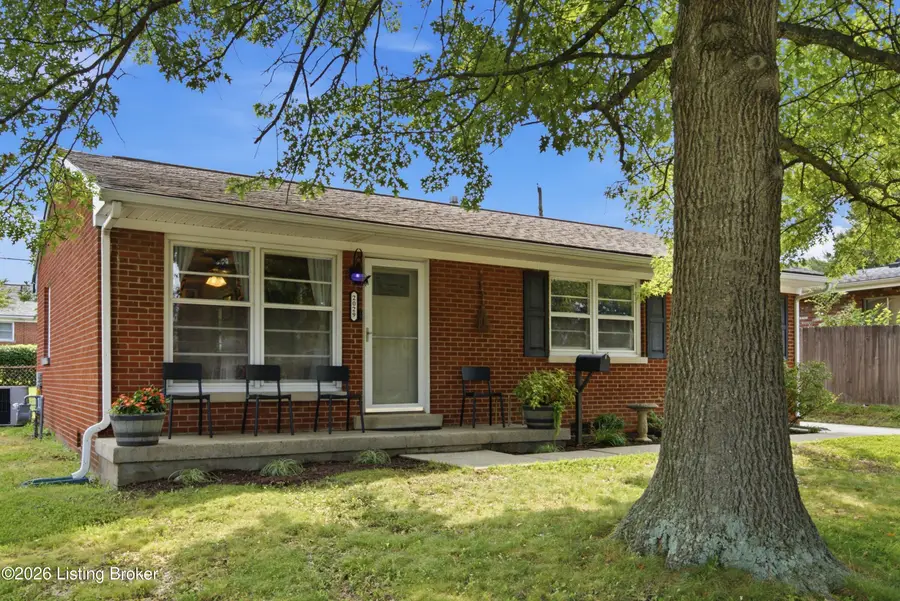 2029 Saint Teresa Dr, Lexington, KY 40502 - #2