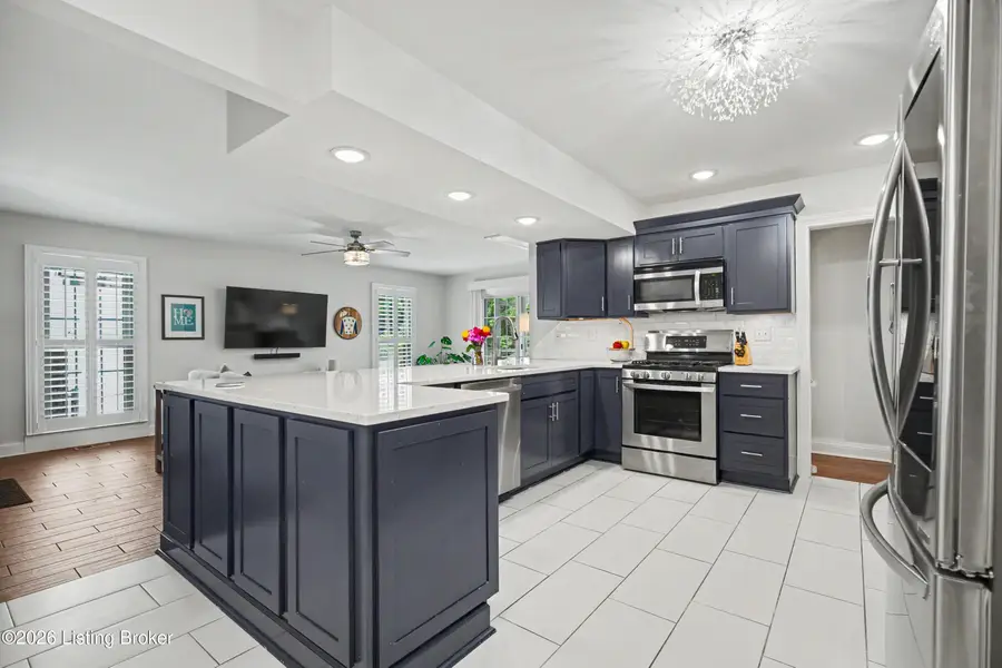 353 Chenoweth Ln, Druid Hills, KY 40207 - #3