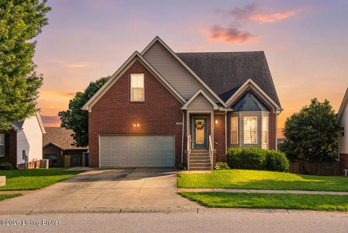 1125 Summit Dr, Shelbyville, KY 40065 - #1