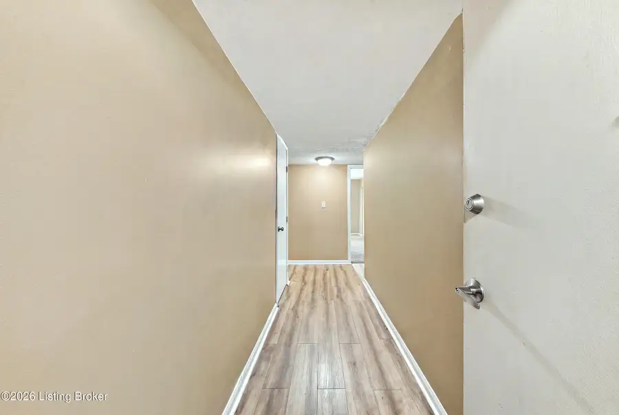 726 Zorn Ave #APT 13, Louisville, KY 40206 - #2