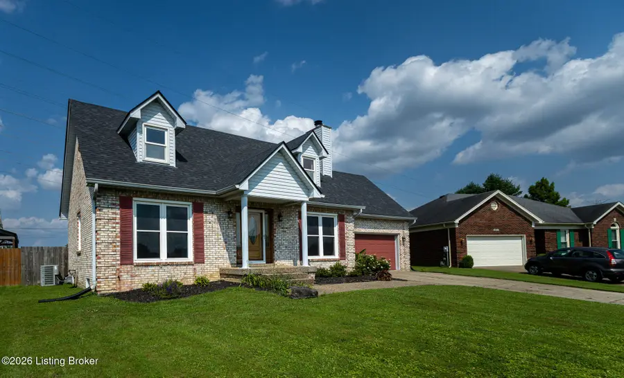 4809 Red Dawn Dr, Louisville, KY 40216 - #3