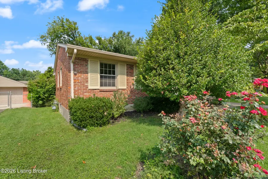 3604 Ethelwood Dr, Jeffersontown, KY 40299 - #3