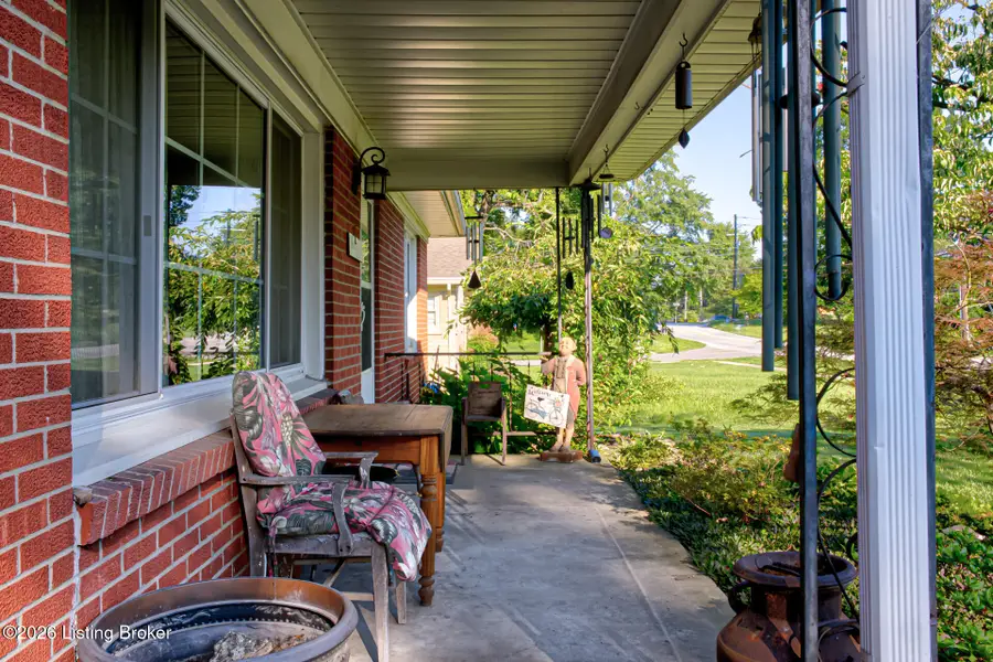 5502 Deering Heights Dr, Louisville, KY 40272 - #3