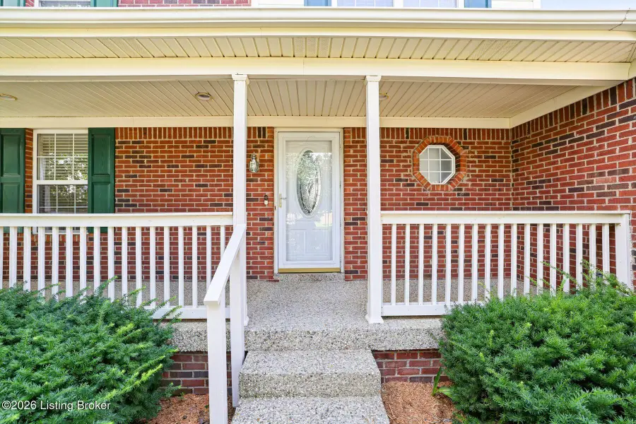 7022 Black Walnut Cir, Louisville, KY 40229 - #2
