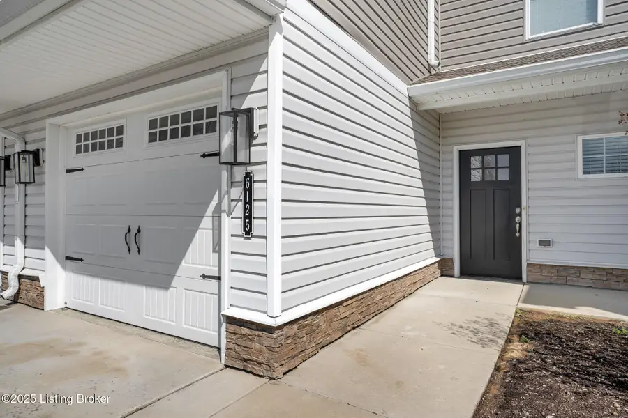 6124 Goalby Dr, Louisville, KY 40258 - #2