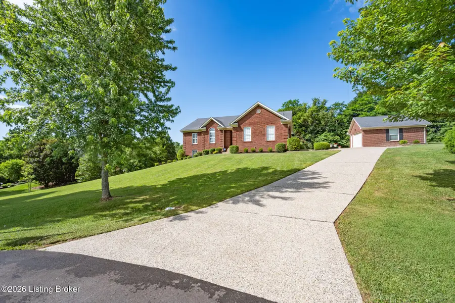 2700 Sycamore Run Ct, La Grange, KY 40031 - #2