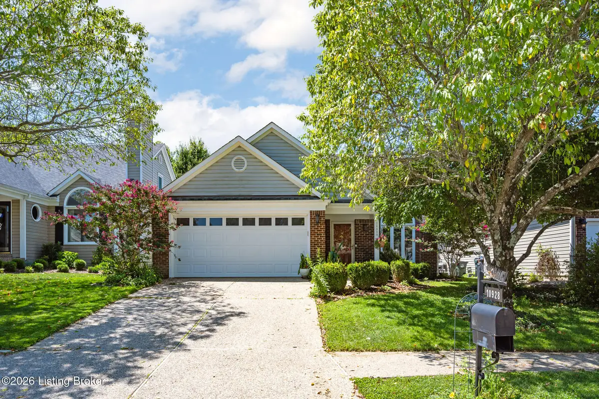 10928 Fairway Pointe Dr, Louisville, KY 40241 - #1