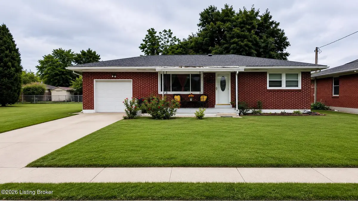 2202 Thistledawn Dr, Louisville, KY 40216 - #1
