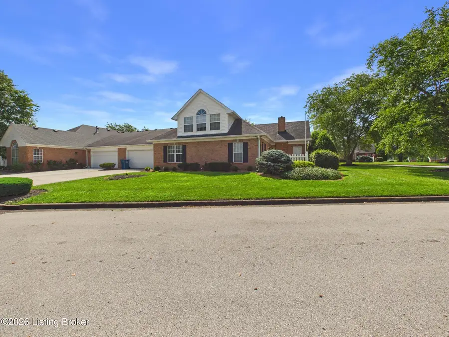 111 Hazelnut Ct, La Grange, KY 40031 - #3