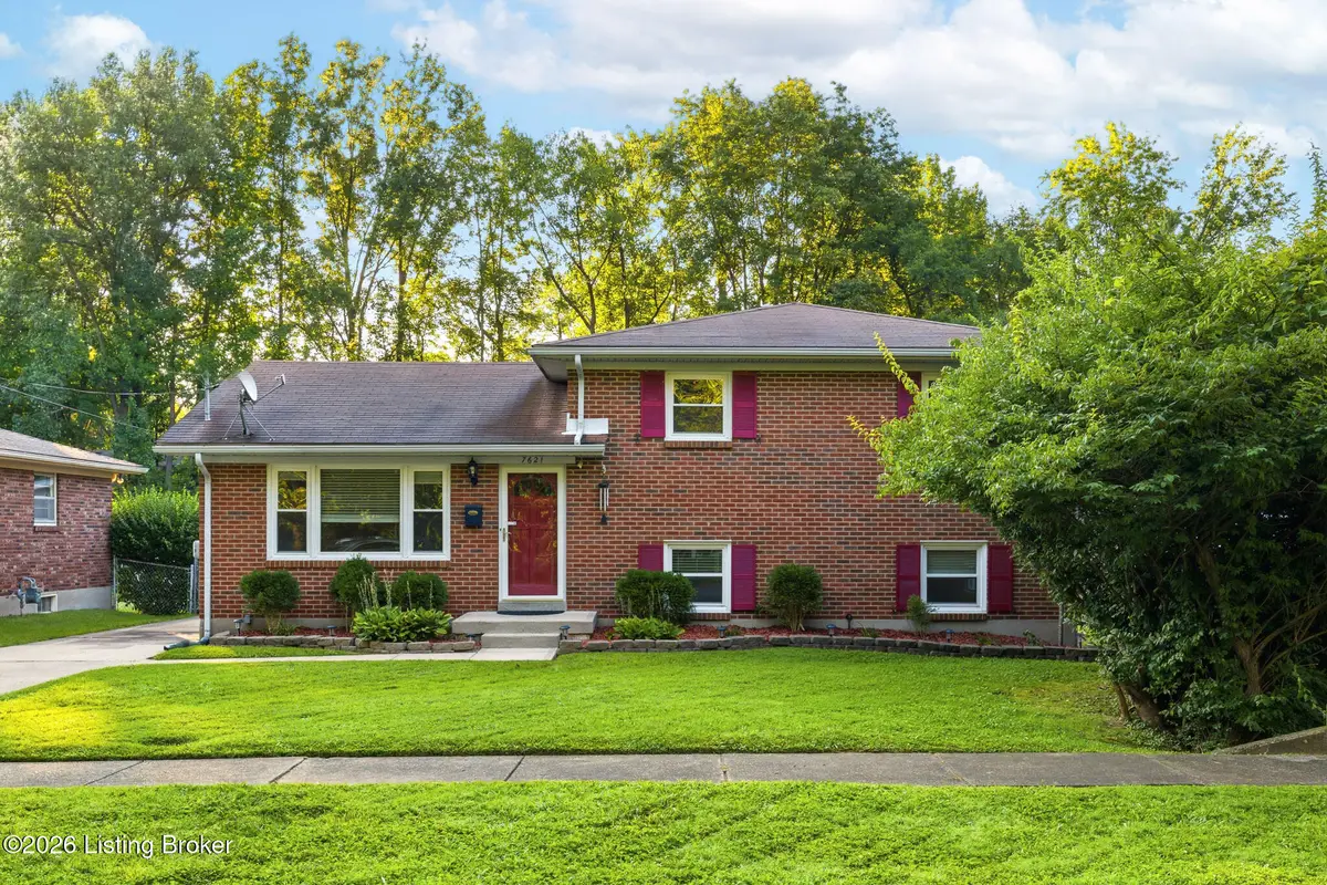 7621 Greenfield Ave, Louisville, KY 40214 - #1
