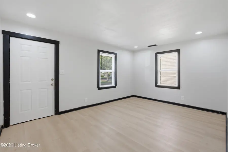 2713 Algonquin Pkwy, Louisville, KY 40210 - #3