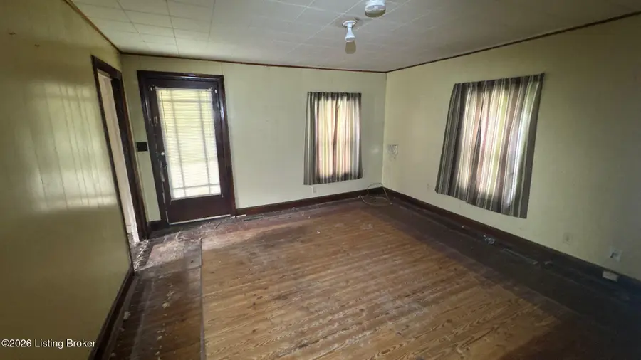 4610 Crawford Ave, Louisville, KY 40258 - #2