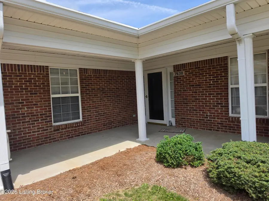 7630 Stovall Pl, Louisville, KY 40228 - #2