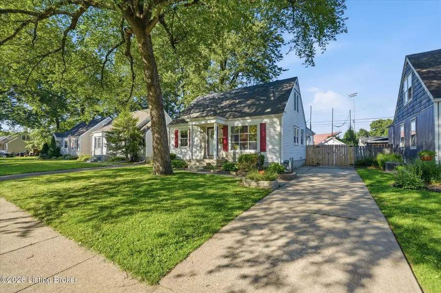 216 W Esplanade Ave, Louisville, KY 40214 - #2