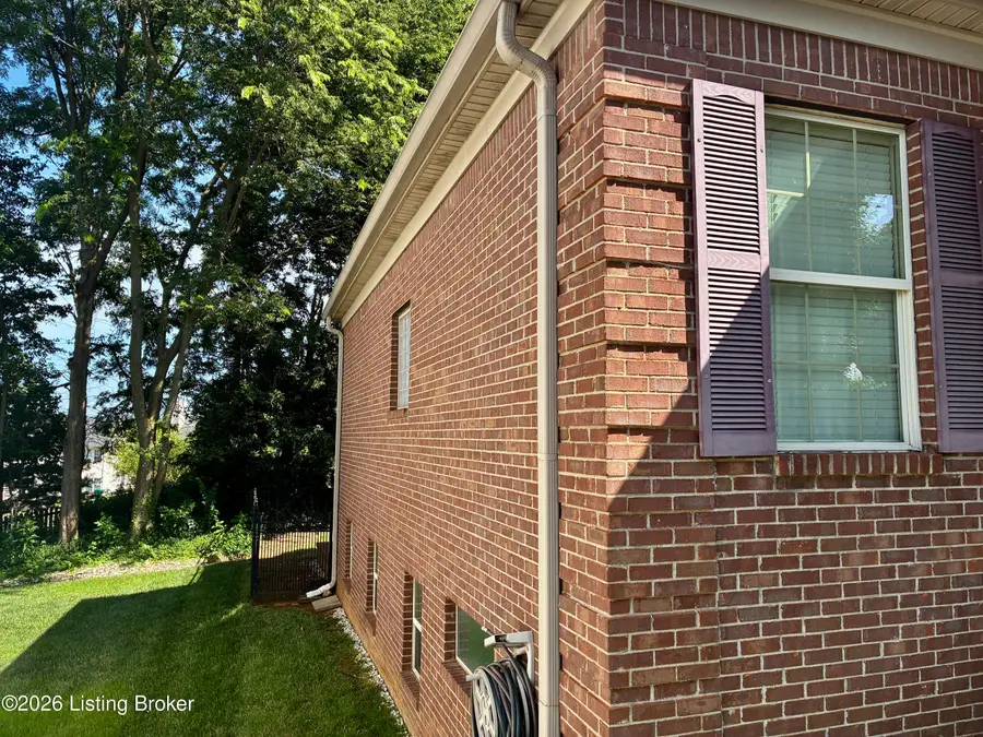 5127 Craigs Creek Dr, Louisville, KY 40241 - #2