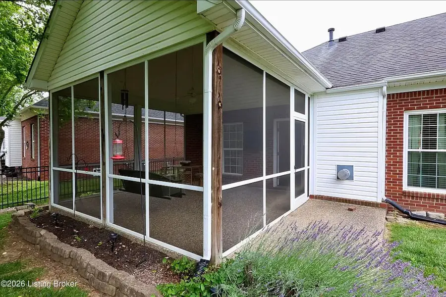 1403 Wellington Club Ct, Louisville, KY 40245 - #3