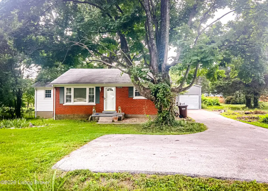 7804 Vaughn Mill Rd, Louisville, KY 40228 - #2