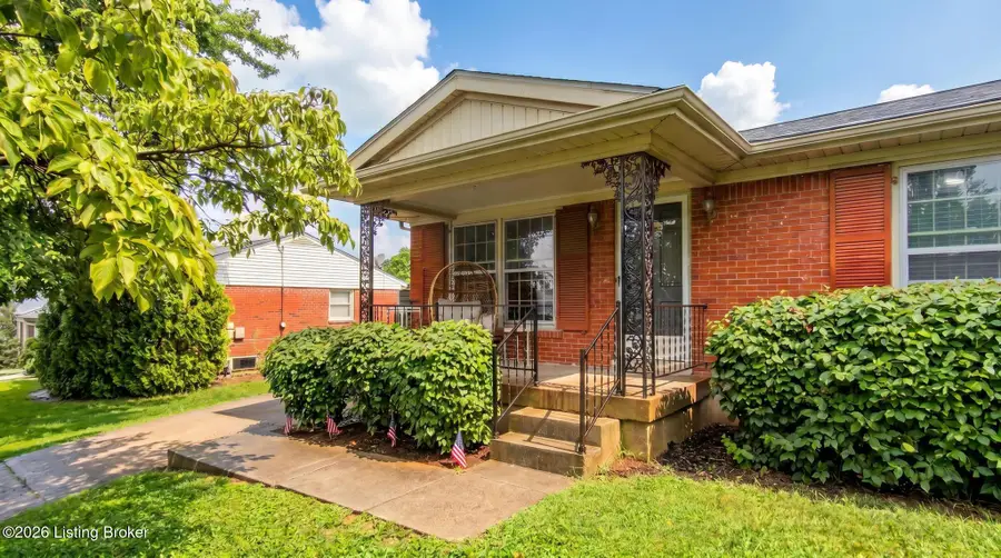 2306 Allegheny Dr, Jeffersontown, KY 40299 - #2