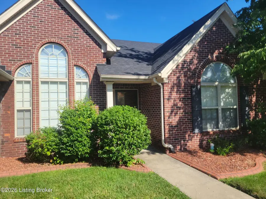 10507 Waycross Ave, Louisville, KY 40229 - #2
