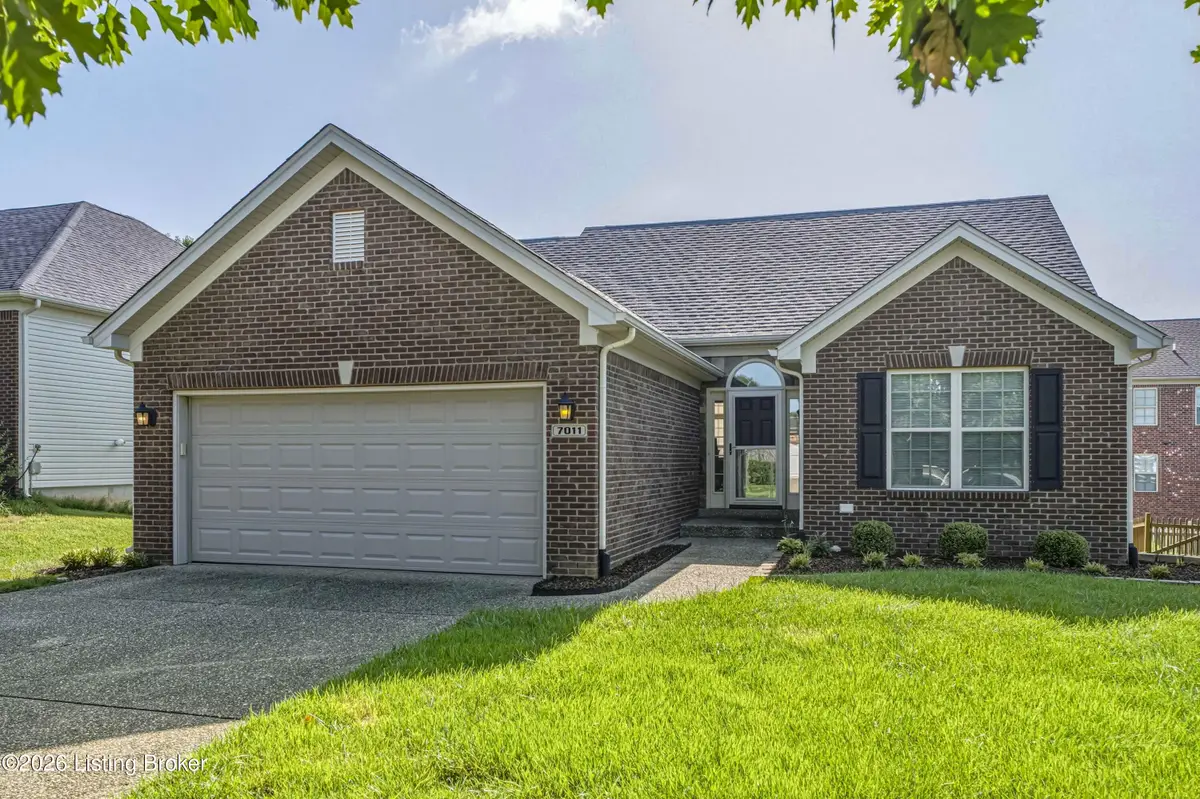 7011 Hollow Oaks Dr, Louisville, KY 40291 - #1