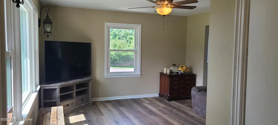 7001 Monty Ln, Louisville, KY 40291 - #2