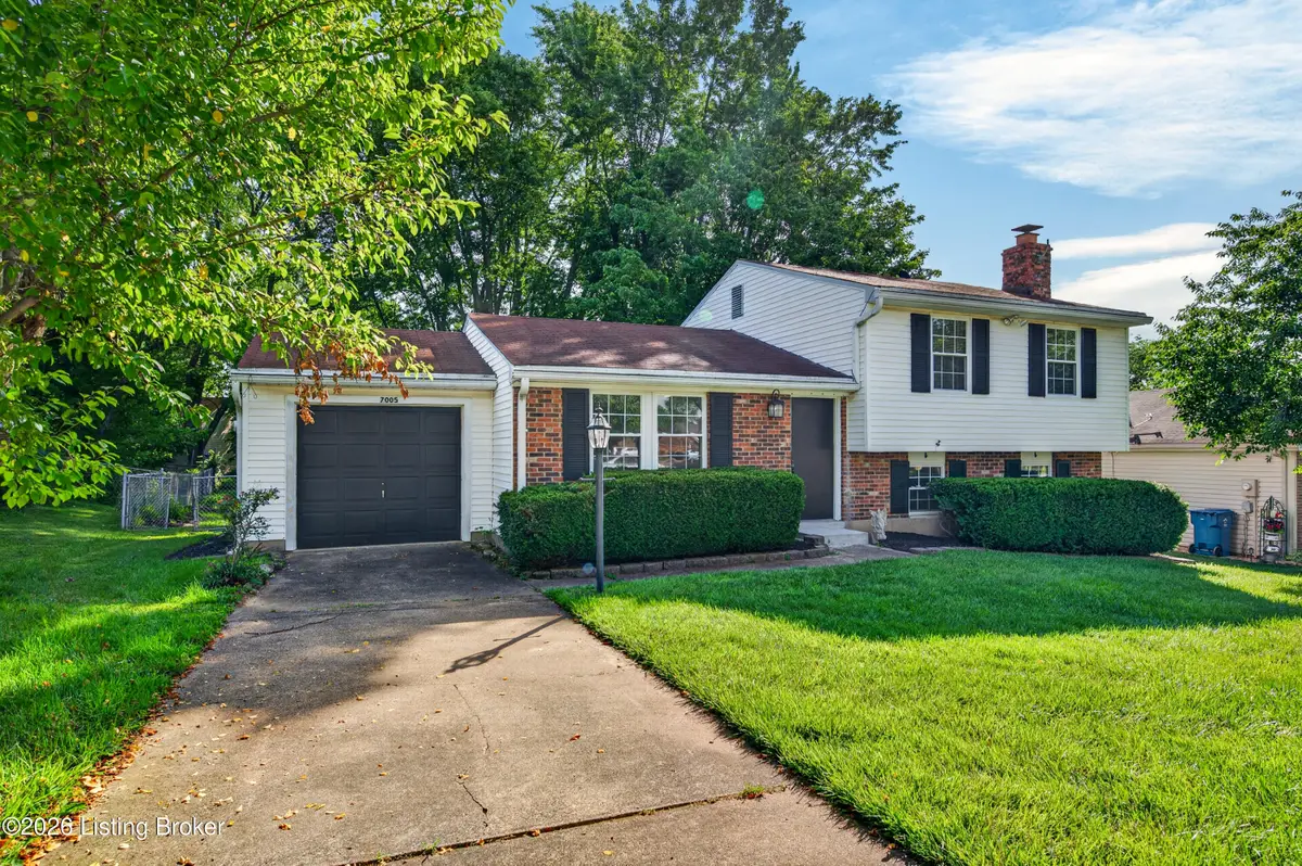 7005 Apple Orchard Ln, Crestwood, KY 40014 - #1