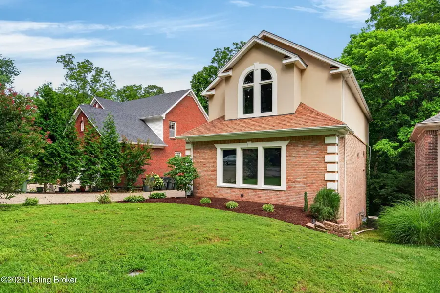 8800 Wooded Trail Ct, Louisville, KY 40220 - #2