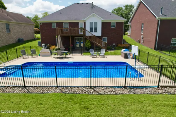9308 Artis Way, Louisville, KY 40291