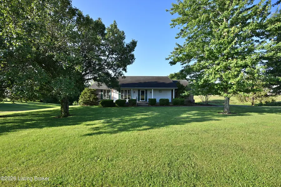 290 Hochstrasser Rd, Elk Creek, KY 40071 - #2