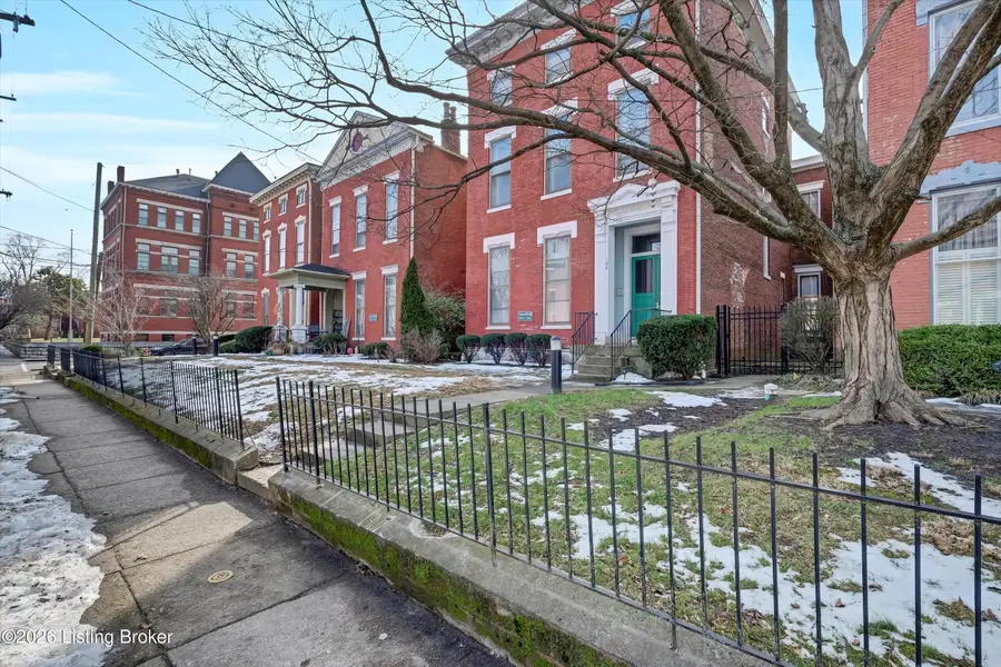 124 E Oak St #2, Louisville, KY 40203 - #3