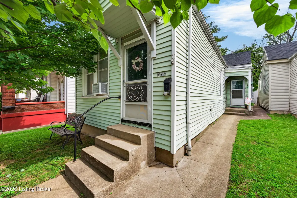 915 Ash St, Louisville, KY 40217 - #1