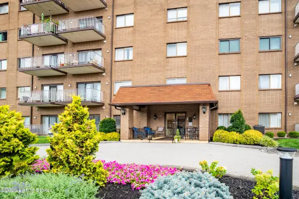 3030 Breckenridge Ln # 314, Louisville, KY 40220