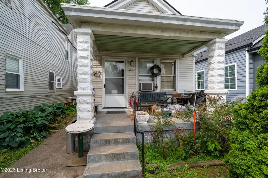916 Ash St, Louisville, KY 40217 - #2