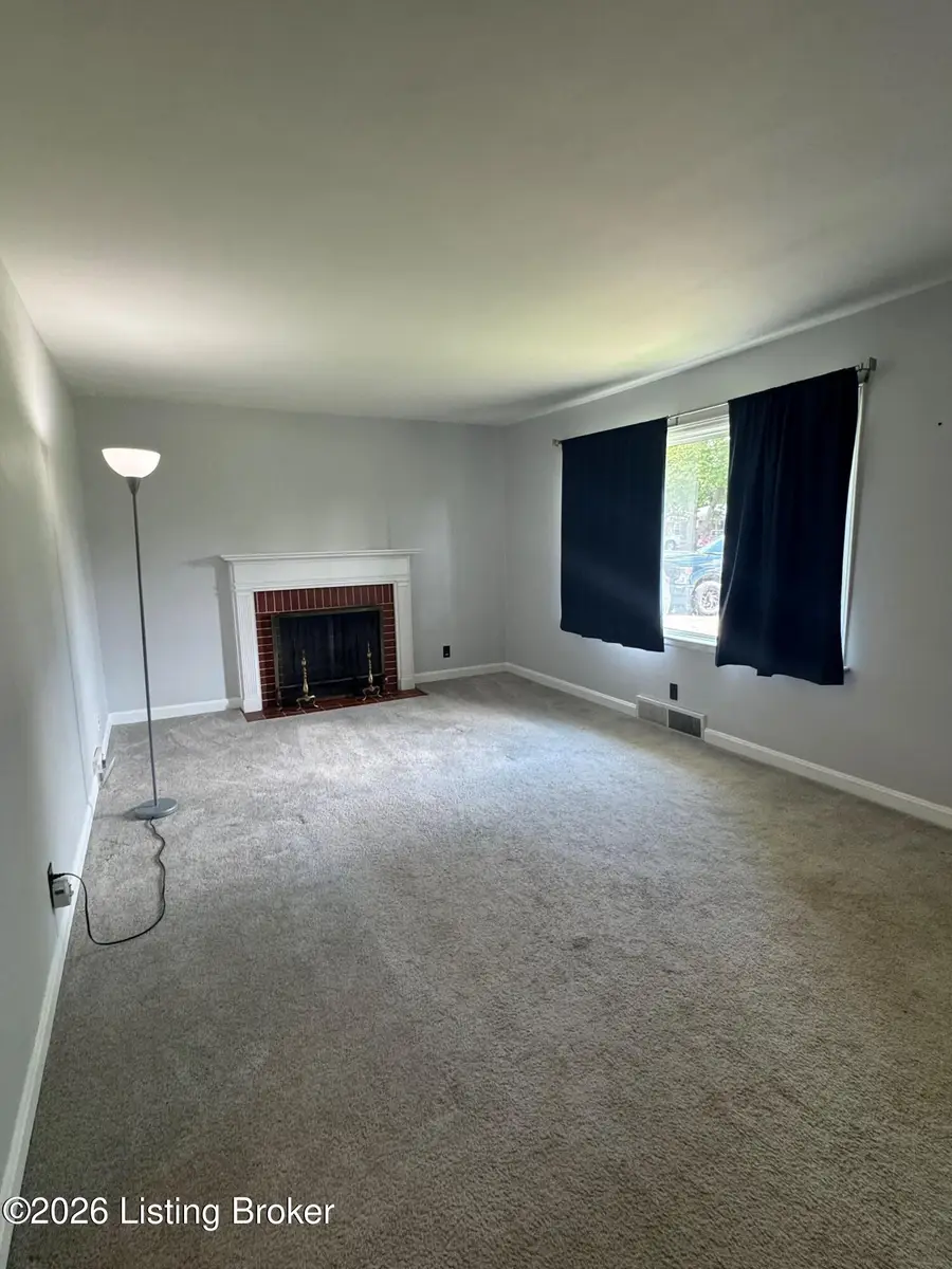 9910 Stonestreet Rd, Louisville, KY 40272 - #2