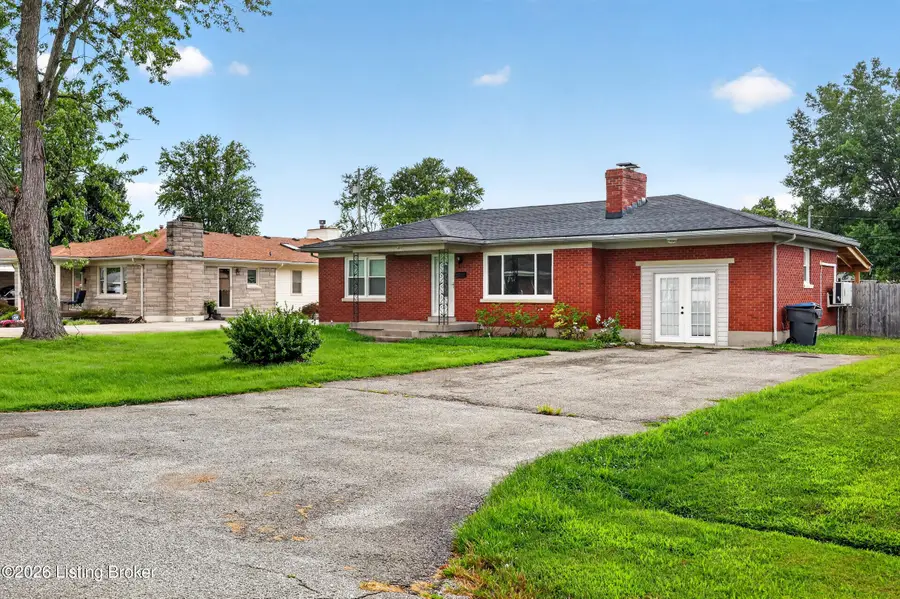 7484 Greenwood Manor Rd, Louisville, KY 40258 - #2
