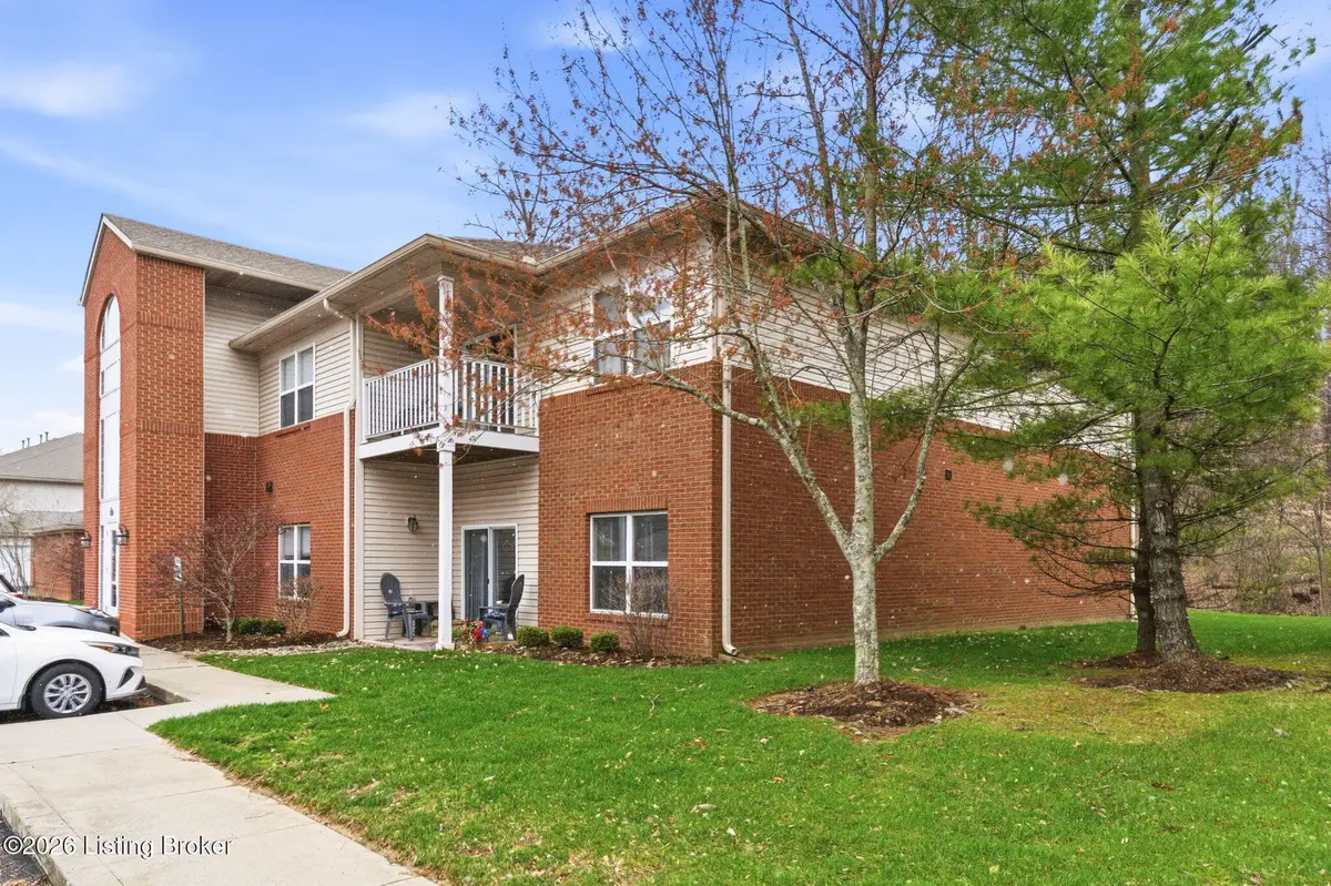 9106 Hawthorne Pointe Dr #202, Louisville, KY 40272 - #1