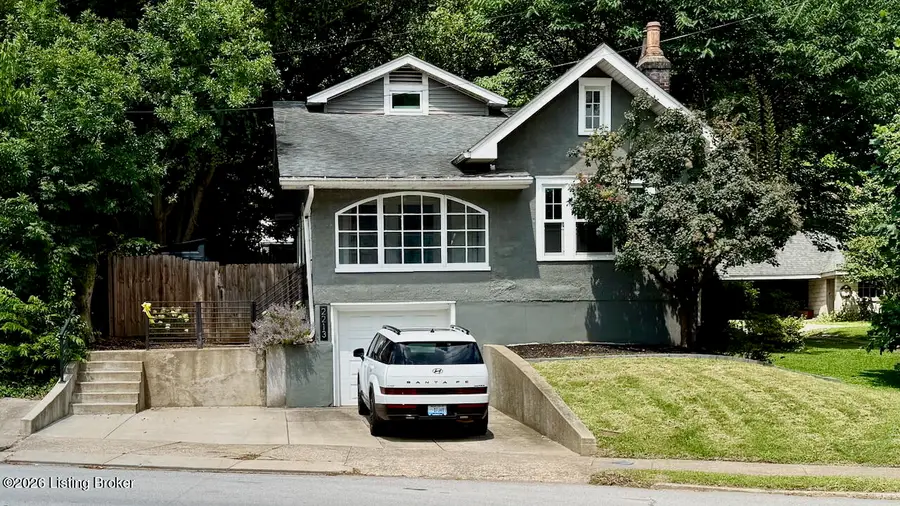 2213 Grinstead Dr, Louisville, KY 40204 - #2