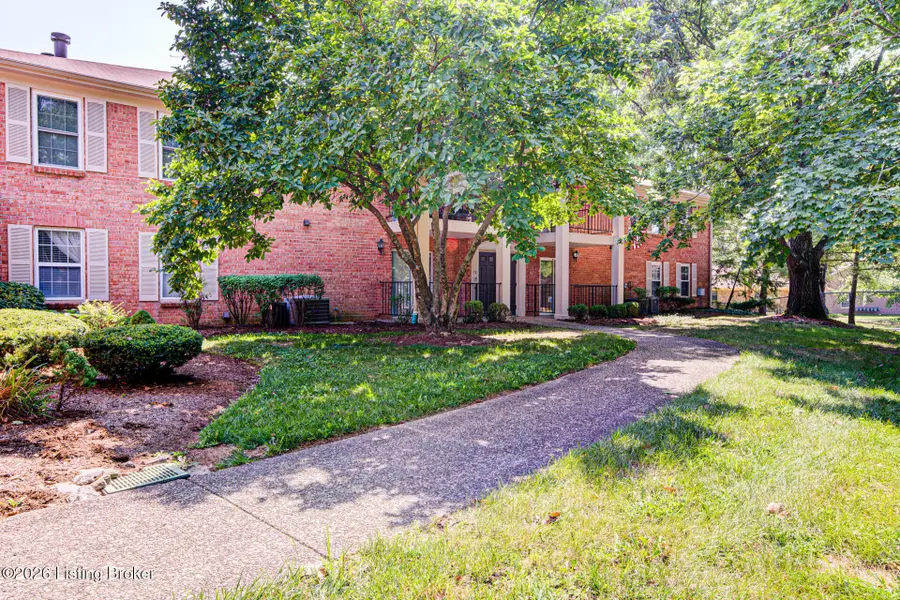 401 Forest Park Rd, Louisville, KY 40223 - #2
