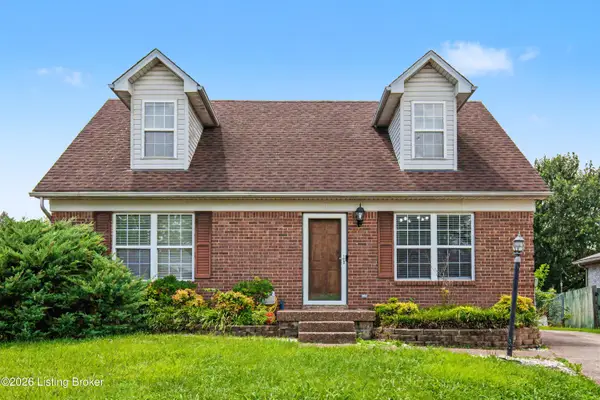 3112 Pine Trace Ct, Louisville, KY 40272