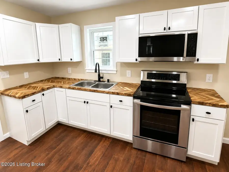 3723 Wheeler Ave, Louisville, KY 40215 - #3