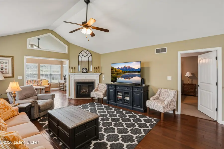 10717 Glenmary Springs Dr, Louisville, KY 40291 - #3