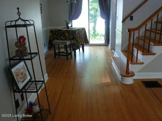 1411 Falcon Dr, Louisville, KY 40213 - #2
