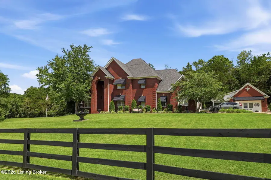 368 Cedar Lake Dr, Taylorsville, KY 40071 - #3