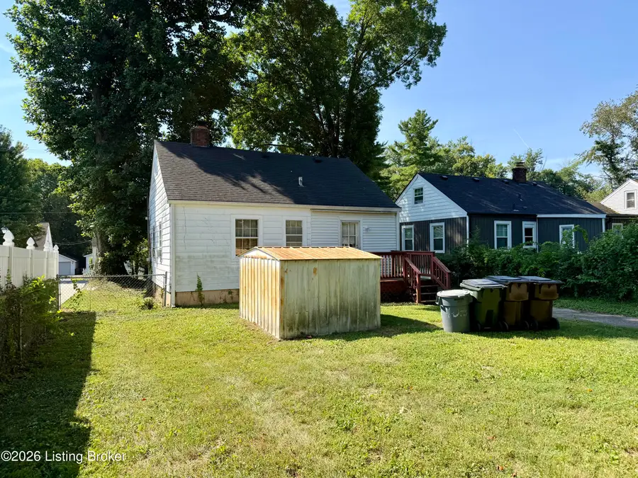 4033 Massie Ave, Louisville, KY 40207 - #2