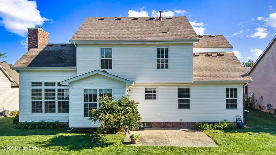 8913 Fox Chase Pl, Louisville, KY 40228 - #3