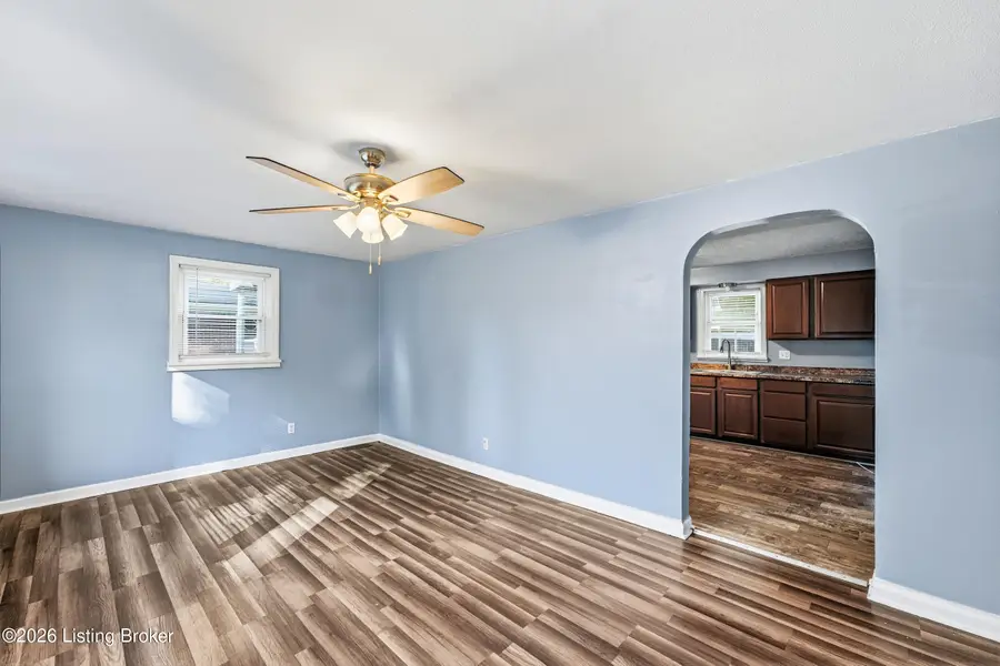 6624 Kenmore Ave, Louisville, KY 40216 - #2