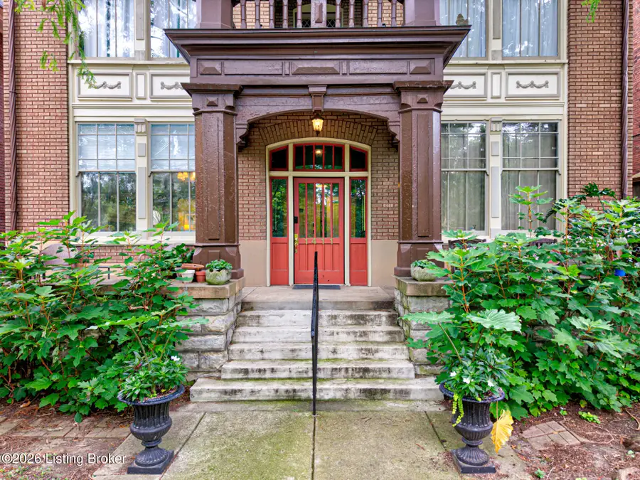 1411 Saint James Ct #APT 1, Louisville, KY 40208 - #2