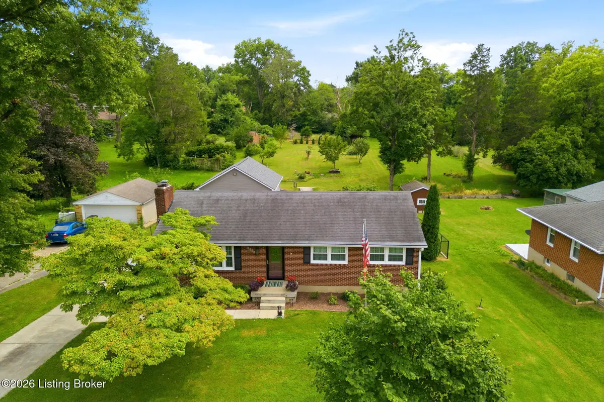 8808 Waltlee Rd, Louisville, KY 40291 - #1