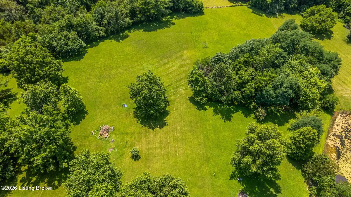 3820 Carriage Hill Dr, Crestwood, KY 40014 - #1
